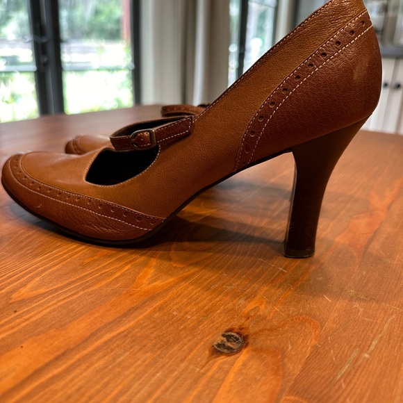 Alfani two-tone Frankie Mary Jane - Picture 6 of 9